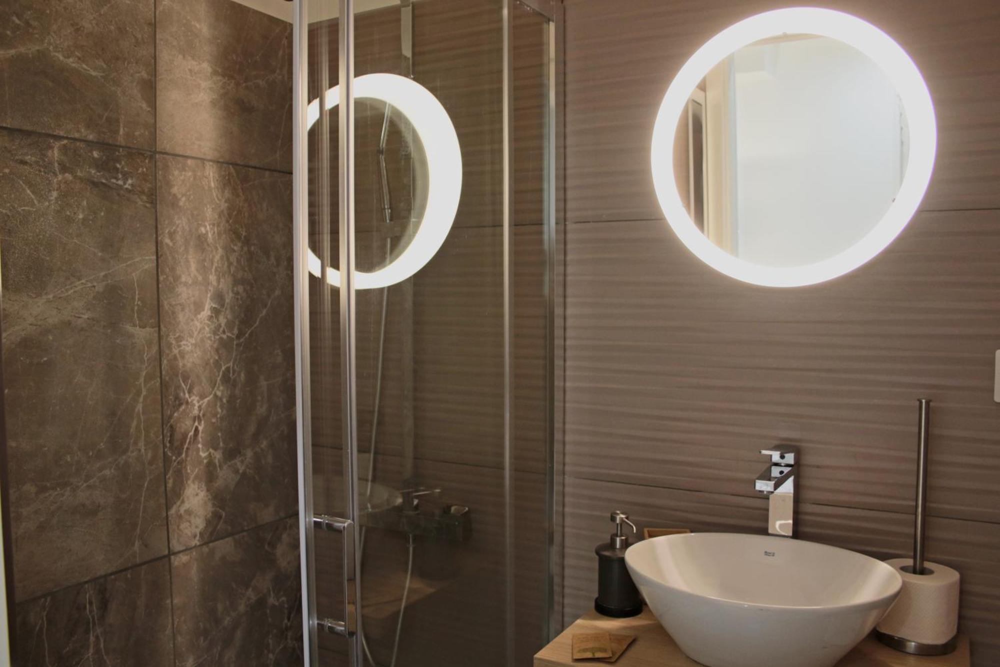 Living Salerno B&B ภายนอก รูปภาพ